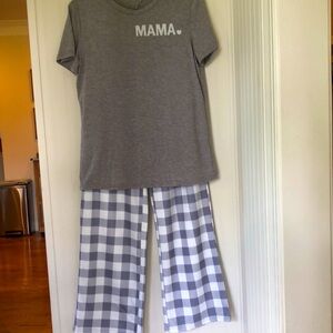 Two piece lounge set - Never worn - Offers Welcome